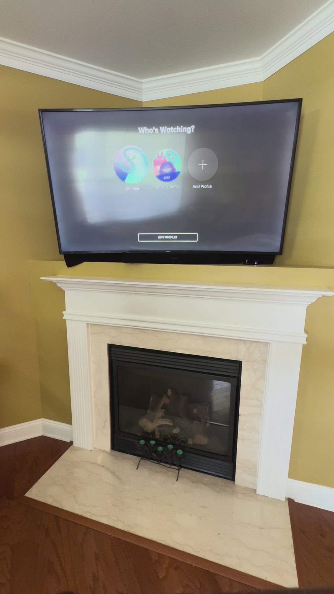 how to choose a TV for a room with lots of windows